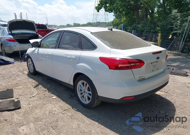 1FADP3F2XHL332132: 42620772