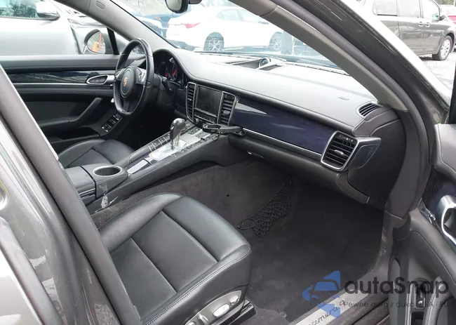 WP0AA2A70EL005911: 42620213