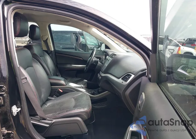 3C4PDDEGXJT219987: 42620370