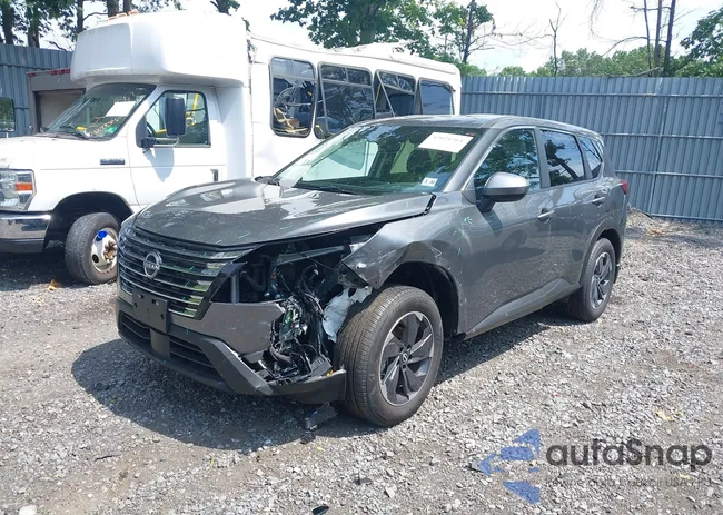 JN8BT3BB6SW416882: 42621561