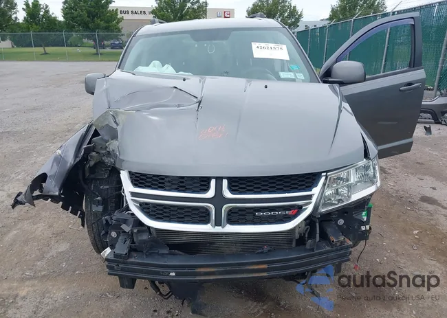 3C4PDCBB1DT501832: 42621575