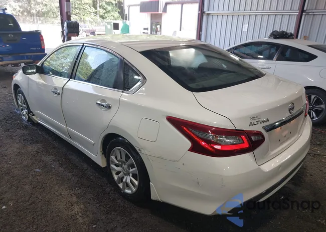 1N4AL3AP5JC223830: 42621588