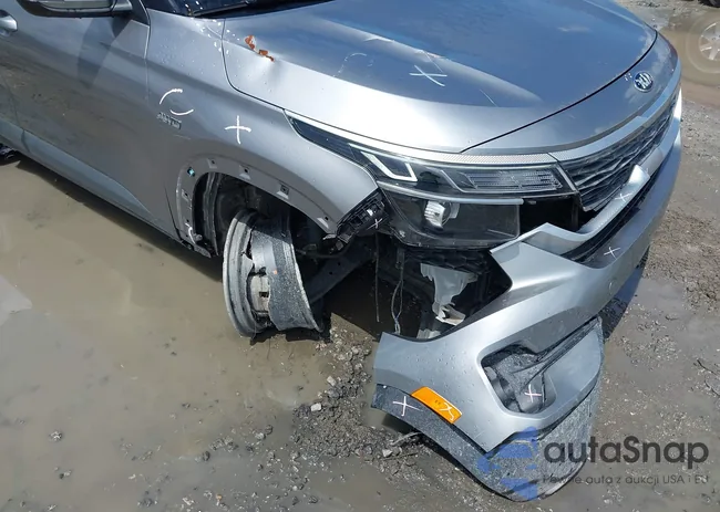 KNDERCAA5M7077626: 42621666