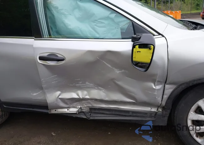 JN8AT2MV2GW138373: 42621761