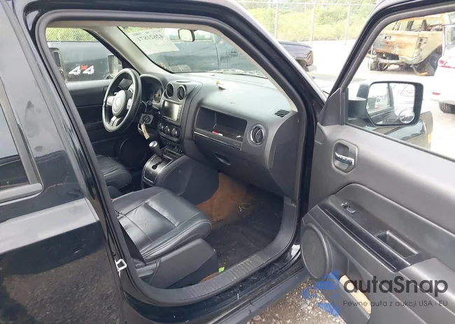 1C4NJRFB9FD272192: 42621871