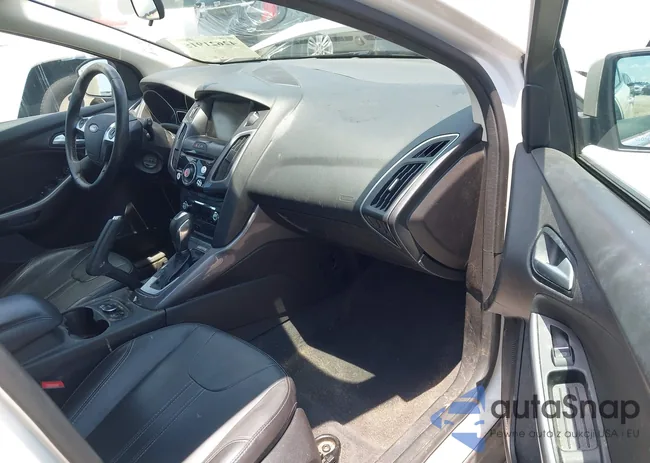 1FADP3N27EL309324: 42621915