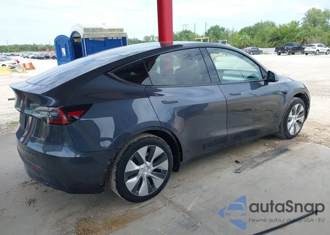 5YJYGAEE3MF144819: 42621328