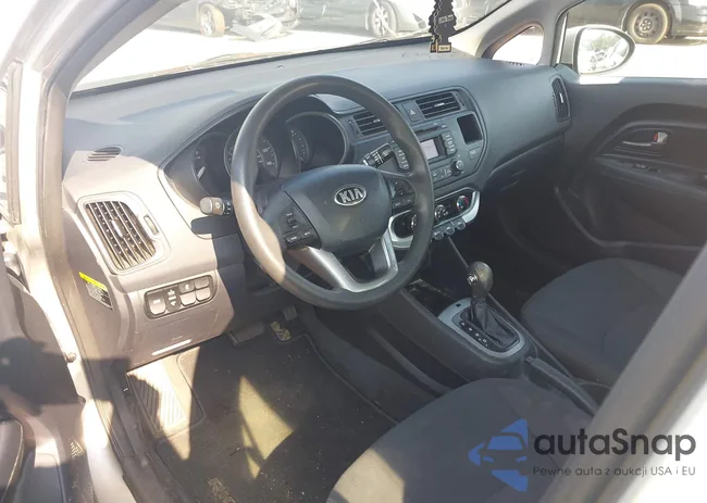 KNADM4A37D6205210: 42621331