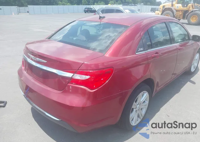 1C3CCBAB6DN670410: 42621357