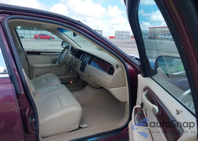 1LNHM81V07Y603795: 42622392