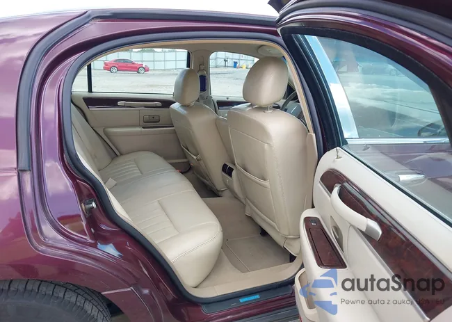 1LNHM81V07Y603795: 42622392