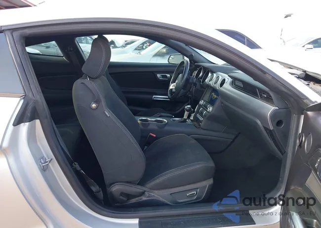 1FA6P8TH9J5172169: 42622647