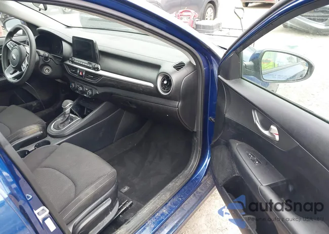 3KPF24AD1LE141281: 42622683