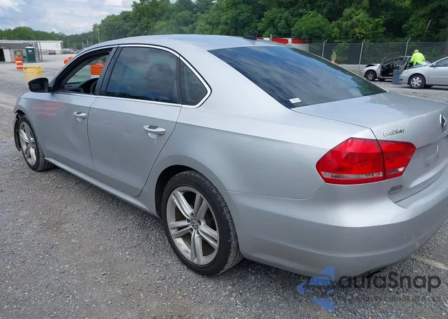 1VWBP7A31EC020640: 42622740