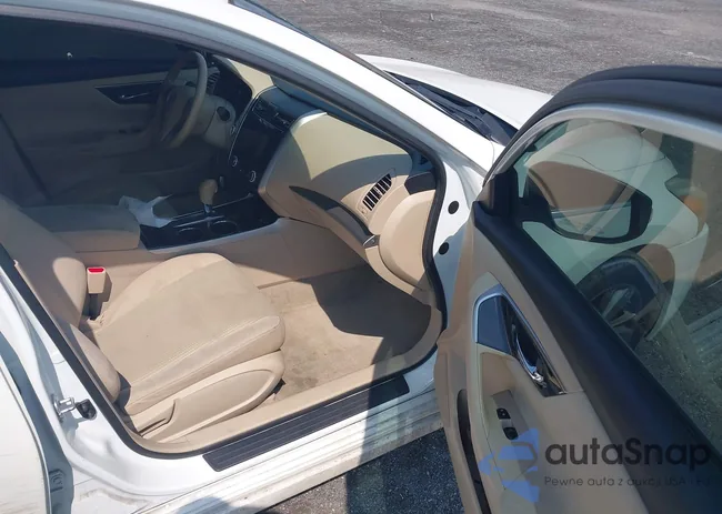 1N4AL3AP1EC421715: 42622760