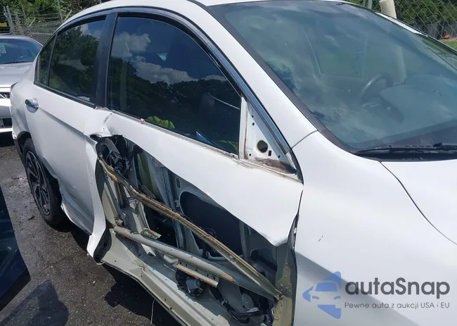 1HGCR2F79GA049853: 42622883