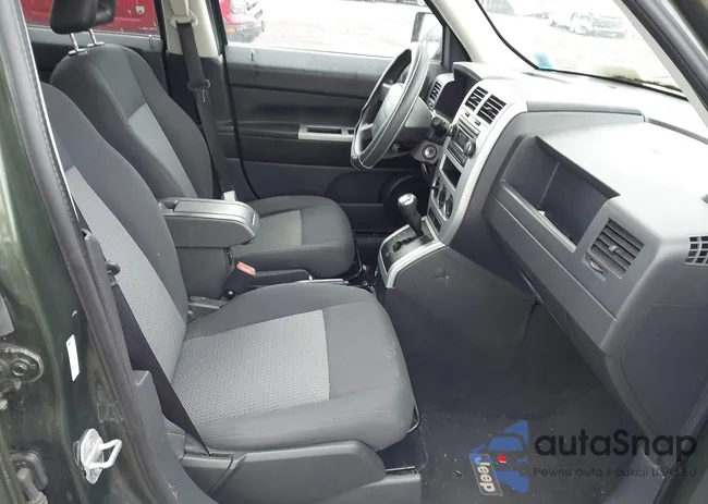 1J8FF28W78D771999: 42622927