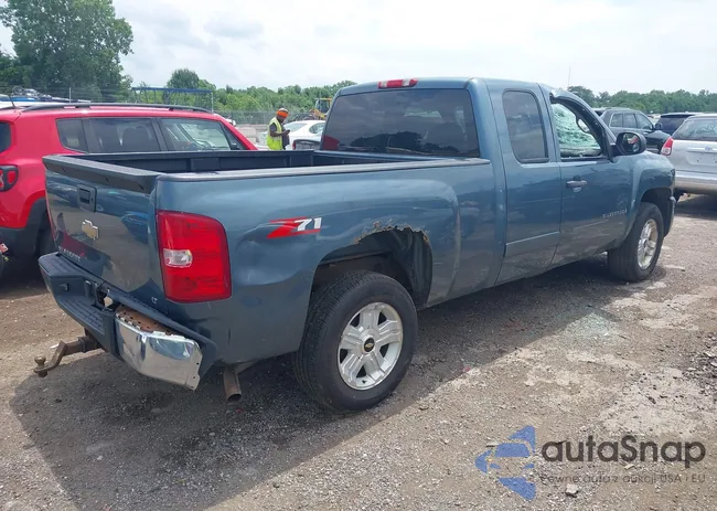 2GCEC19CX81235585: 42622081