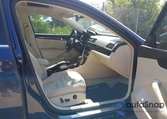 1VWCV7A30FC008992: 42622219