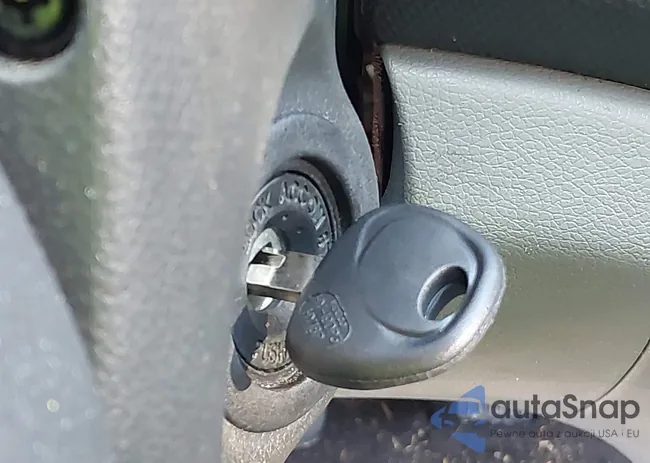 KMHCT4AE8HU323766: 42622287