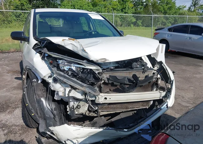 5J6RM3H33FL001558: 42622328