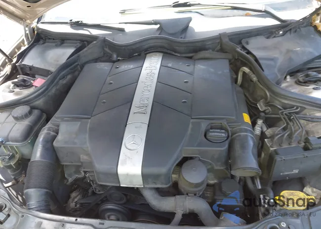 WDBRF61J43E014165: 42623495