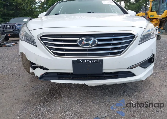 5NPE24AF8HH570983: 42623552