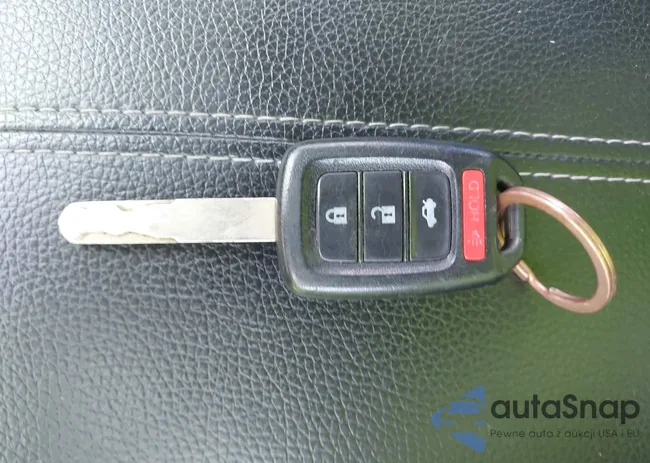 1HGCR2F50GA173038: 42623618