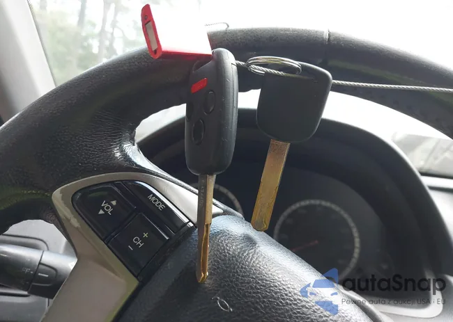 1HGCP2F60CA244666: 42623904