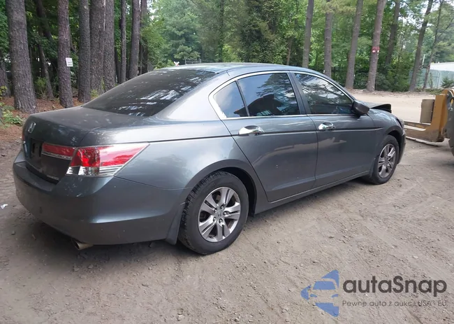 1HGCP2F60CA244666: 42623904