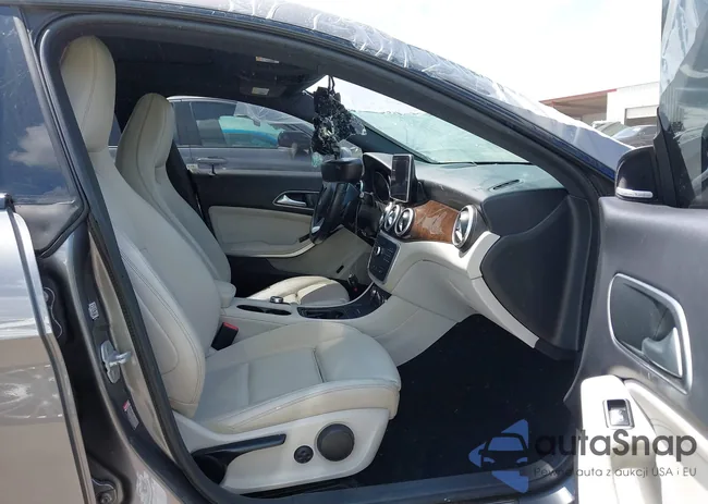 WDDSJ4GB7GN372071: 42623049