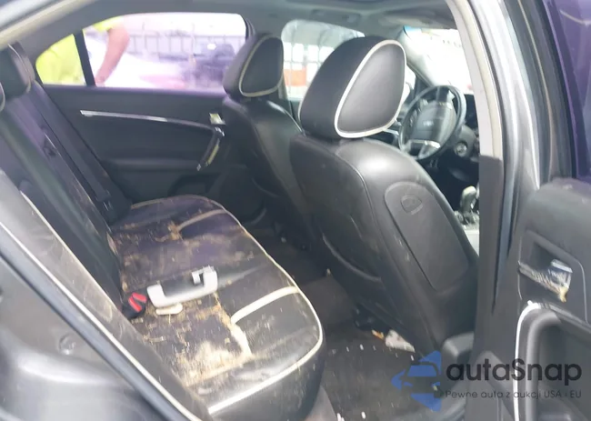 3LNHL2GC5AR621592: 42623173