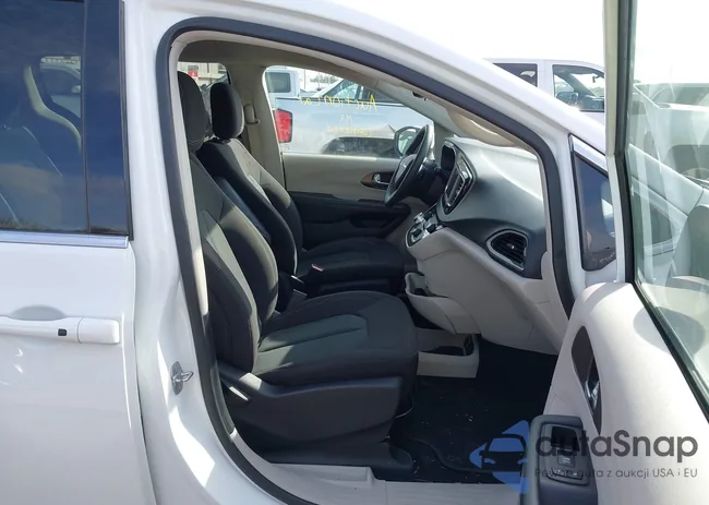 2C4RC1CG3PR525941: 42624095