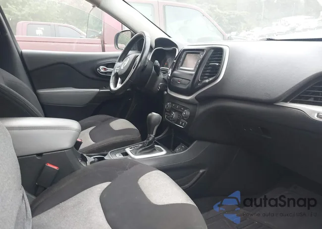 1C4PJLCBXEW154133: 42625648