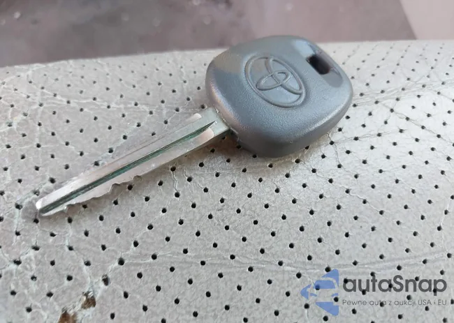 4T1CA30P86U072439: 42625702