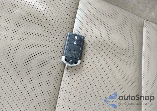 5J8TB3H31EL016870: 42626371