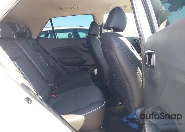 KMHRC8A36NU137915: 42626386