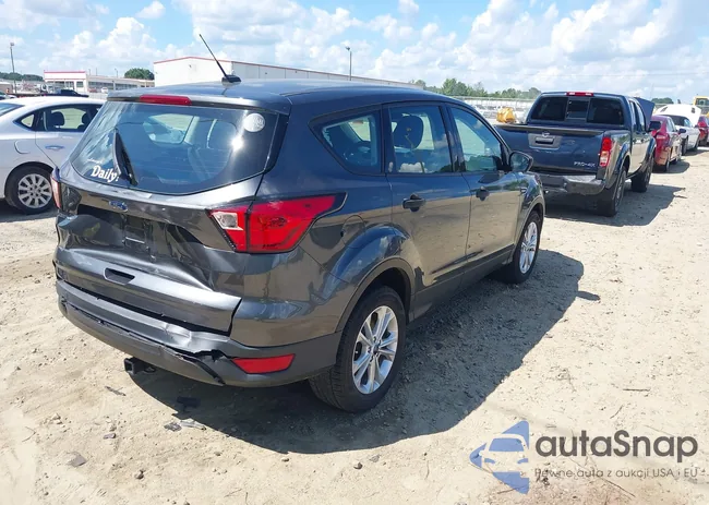 1FMCU0F73KUB93922: 42626462