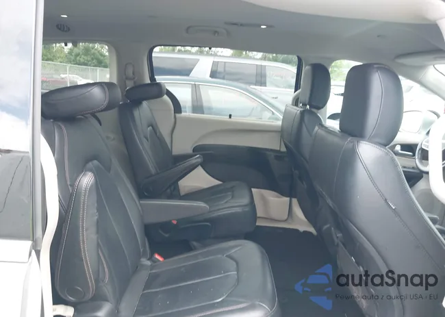 2C4RC1BG1HR729432: 42626571