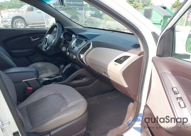 KM8JU3AC5AU042849: 42626655