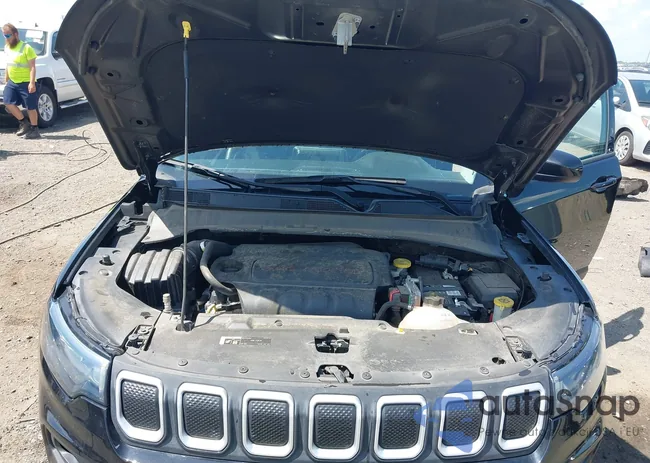 3C4NJCBB6NT137361: 42626101