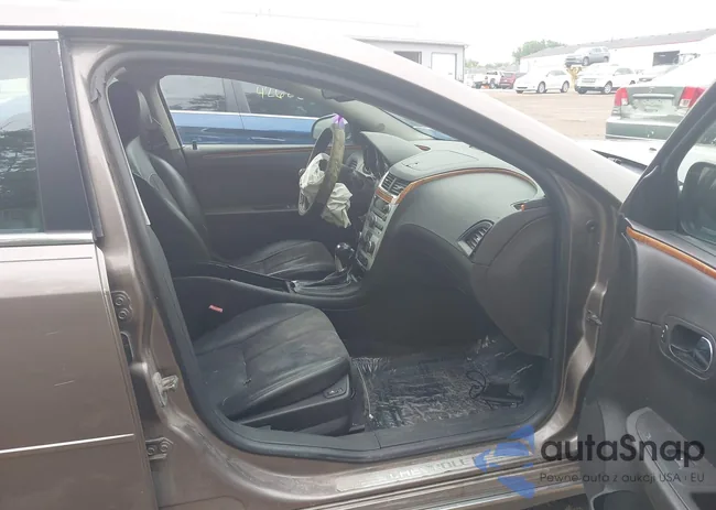 1G1ZD5E05CF279988: 42627892