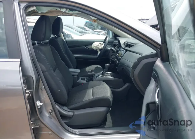 KNMAT2MT5HP555976: 42627023