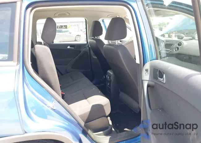 WVGBV7AX3JK003751: 42627155