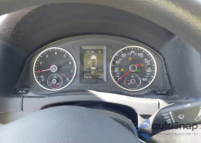 WVGBV7AX3JK003751: 42627155