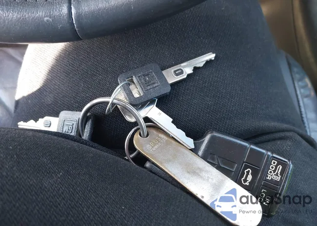 1G3WH52M2TF323791: 42627315