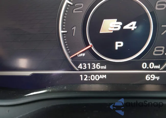 WAUB4AF47KA111054: 42627347