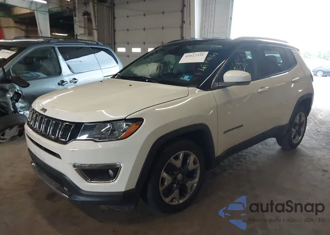 3C4NJDCB8LT142191: 42627351