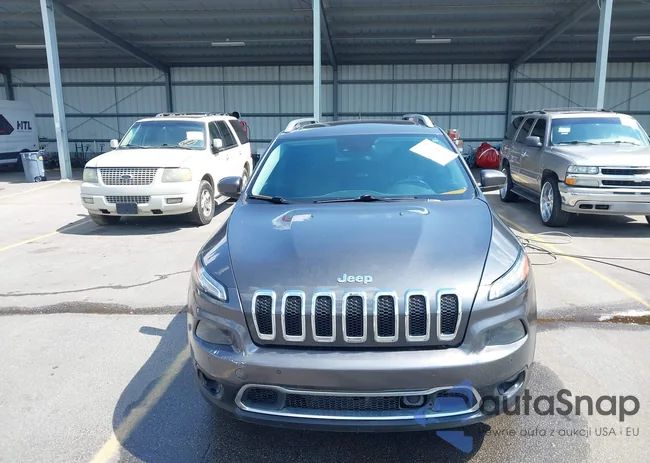 1C4PJMDS9FW613898: 42628373