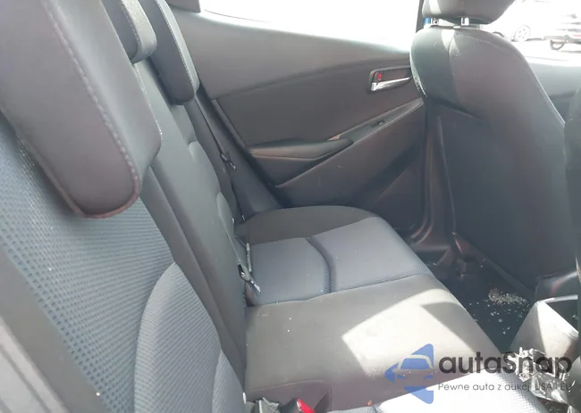 3MYDLBZVXGY137273: 42628455